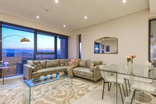 Park Central Residence - Building with Generator - 2