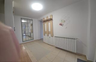 Cozy private guesthouse w yard - 3