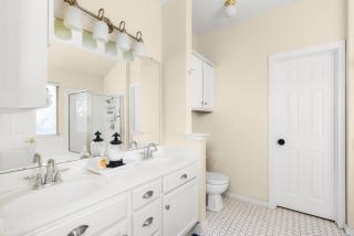 Fire Pit | Amazing Patio 5min - SOCO and St Elmo - 5