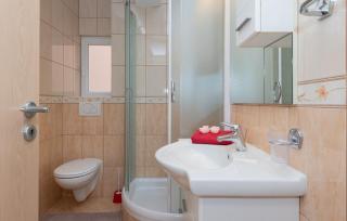 Apartman Erstic 1 - Baska Voda by Villas Guide - Baška Voda - 4