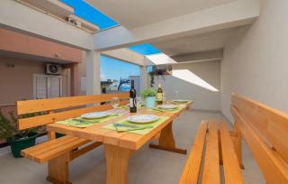 Apartman Erstic 1 - Baska Voda by Villas Guide - Baška Voda - 2