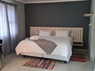 Shabi's Guest Lodge - Phalaborwa - 8