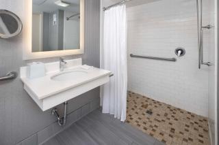 DoubleTree by Hilton Manhattan, KS - Manhattan - 1