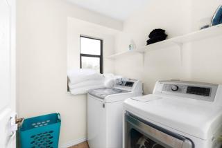 Luxury, Fire Pit Sleeps 15 + Gameroom + Formula 1 - Austin - 2