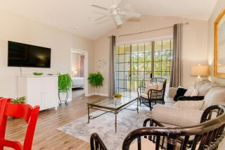 Massive Waterfront Pool Lakefront Condo Famous Barefoot Resort - North Myrtle Beach - 1