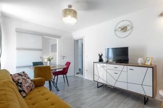 Golden SeaView Holiday Home - Mlini - 1