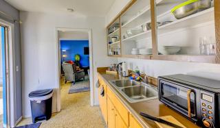 Cozy Escape Near Beach, Fire Pit & Bbq Nights - 6