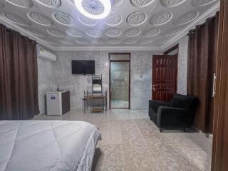 Perfectly located home in East Legon - Accra - 8