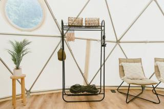 "Home Sweet Dome" MODERN TREEHOUSE STAY w/ Hot Tub - 2