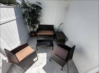 Cozy Guest House - 2