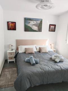 Casa Robles, casa con piscina y barbacoa - 1