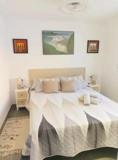 Casa Robles, casa con piscina y barbacoa - 2