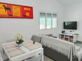 Casa Robles, casa con piscina y barbacoa - 3