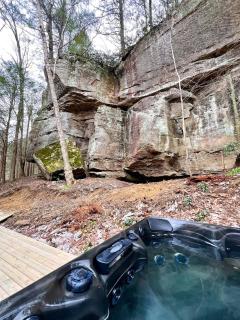 “Climber's Den” Rare Cliffside Stay w/ HotTub RRG - 6