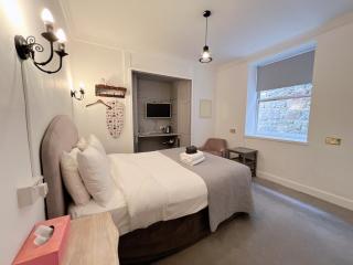 Allison House 16 - 2