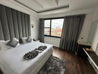 Hotel La Sera - Srinagar - 1