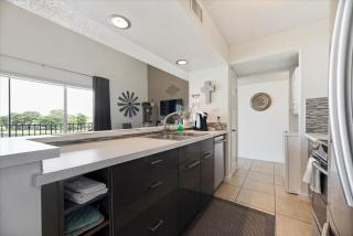 Lakefront Condo Retreat - Montgomery - 6