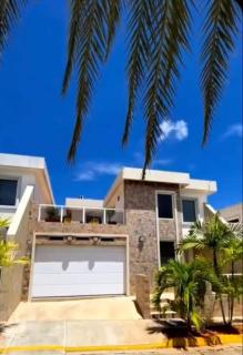 Lomas del Encanto, villa en la montaña cerca del mar - La Asunción - 0