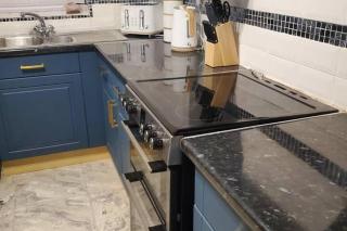 Beautiful 2-Bed House in Bridgend - 9