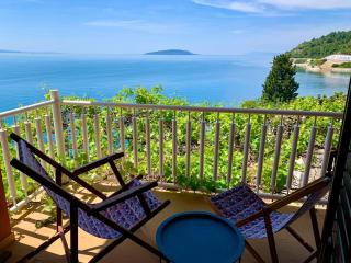 Podaca Holiday House with Sea View - Podaca - 8