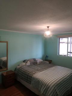 Casa céntrica con estacionamiento - 4