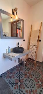 Heavenly Abode - Barbaresco - Treiso - 1