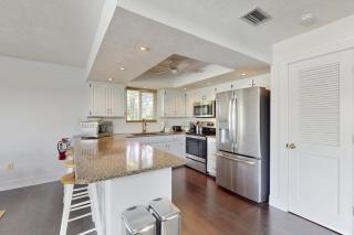 Spring Oasis - Anna Maria - 1