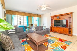 Sea Views at Ocean Breeze Beach Retreat - Myrtle Beach - 0