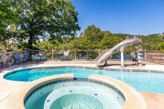 Artilla Cove Cabin 6 -Lake views- Pool & Hot Tub - Branson - 8