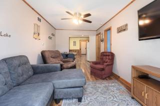 Artilla Cove Cabin 6 -Lake views- Pool & Hot Tub - Branson - 1