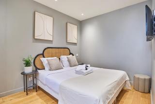 Residence centre de Paris by Studio prestige - 0