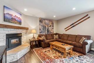 Main St Condo with Fireplace & Mountain Views - 0