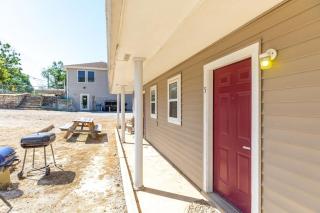 Artilla Cove Cabin 5- Lake views- Pool & Hot Tub - Branson - 6