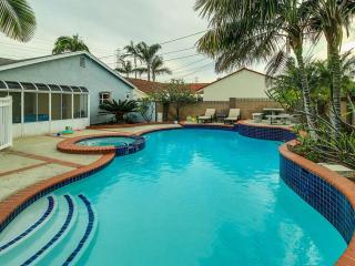 F-34 Minnies House - Anaheim - 0