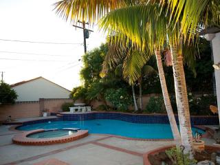 F-34 Minnies House - Anaheim - 9