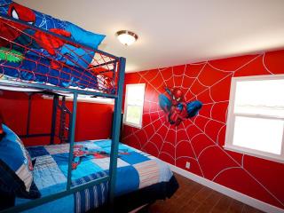 F-34 Minnies House - Anaheim - 6