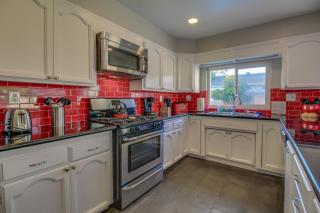 F-24 Mickeys House - Anaheim - 4