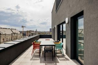 Skyline Living - Penthouse with Terrace and Parking - Budapest - 8