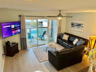 Right across the street from the ocean and complex offers a pool - Surf City - 5
