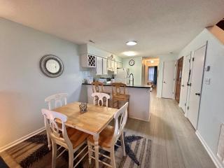 Turtle Cove 133 | Community Pool and Beach Access - 4