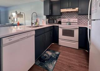 Oceanview Surf Condo 517 with Pool Beach Access - Surf City - 2