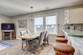 Community Pool with Private Beach Access - Surf City - 5