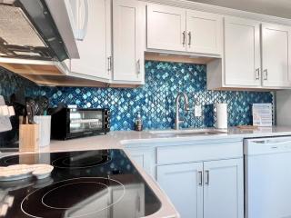 Oceanview Condo - Sea Coast Suites 18 in Surf City, NC - Surf City - 2