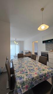 Tirent Apartment-Bright & Airy 2BR Vlora Flat - Vlorë - 0