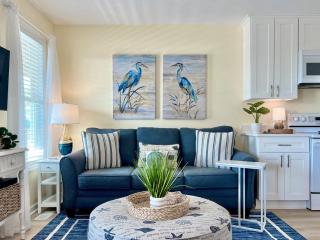 Sea Coast Suites 3 | Dog Friendly | Walking Distance to Everything - Surf City - 3
