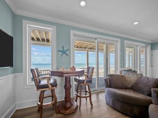 Blue Haven | Oceanfront| Pool | Hot Tub | North Topsail Beach | Luxury Vacation Rental - North Topsail Beach - 4