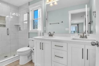 Ocean Oasis 4 bedroom, 3 bathroom Oceanview vacation rental in Surf City, NC. Dog Friendly - Surf City - 2