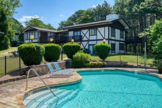 Hidden Oasis Near Downtown - Eureka Springs - 0
