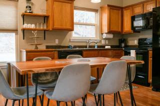 Lakeside Hideaway on Beaver Lake - Eureka Springs - 6