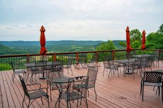 The Ozark Deck House - 2